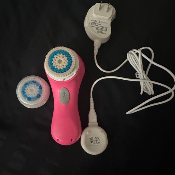 Clarisonic Mia 1, Sonic Facial Cleansing Brush System, Pink - Picture 2 of 5